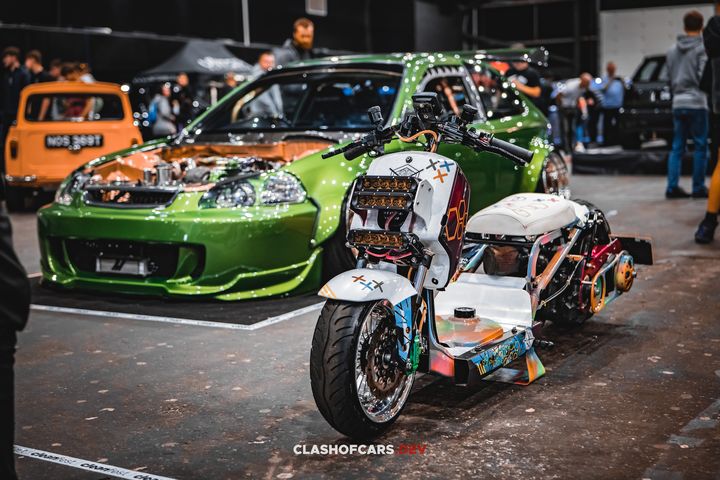 Car meet image number 101