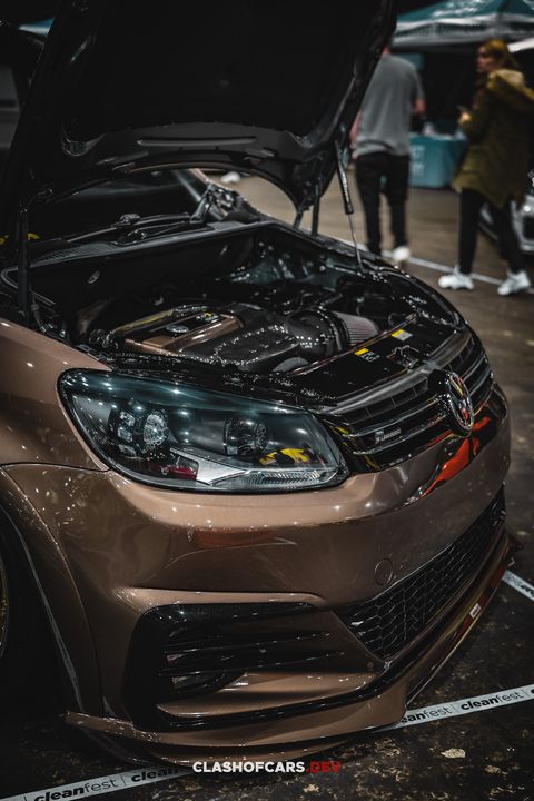 Car meet image number 54